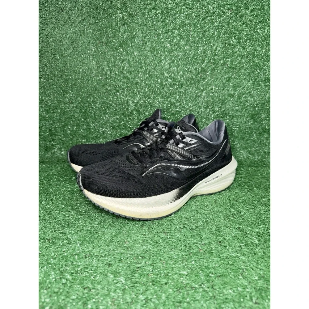 Saucony Triumph 20 Women Size 10 Wide Black White Running Shoes Comfort Sneakers